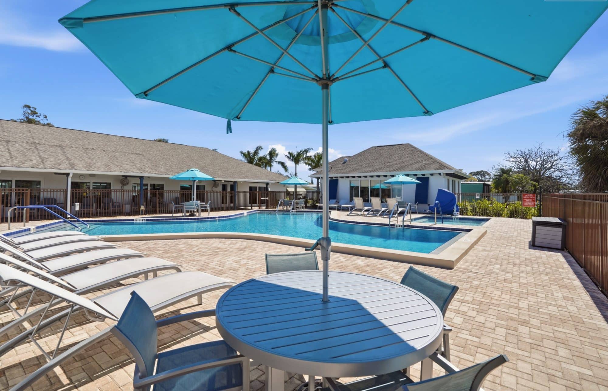 085 Shoreline Amenities 1